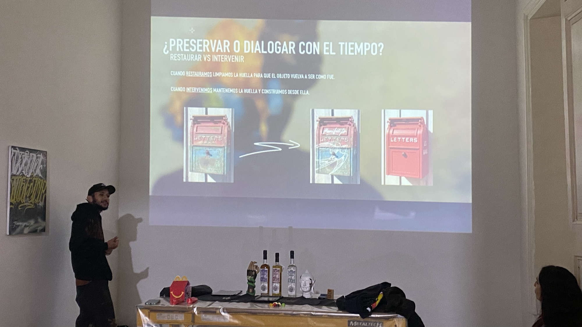 Presentación proyectada durante el taller Huella y Superficie